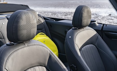 2022 MINI Convertible Interior Detail Wallpapers  450x275 (68)