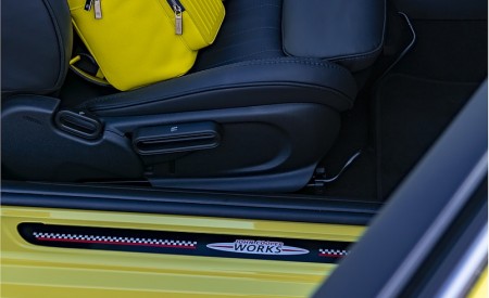 2022 MINI Convertible Interior Detail Wallpapers 450x275 (61)