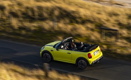 2022 MINI Convertible Rear Three-Quarter Wallpapers 450x275 (30)