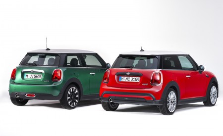 2022 MINI Cooper Hardtop 2 Door Generation 4 Mk III vs. Generation 4 Mk II Wallpapers 450x275 (80)
