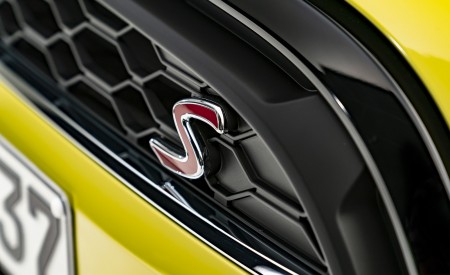 2022 MINI Cooper S Convertible Grill Wallpapers 450x275 (103)