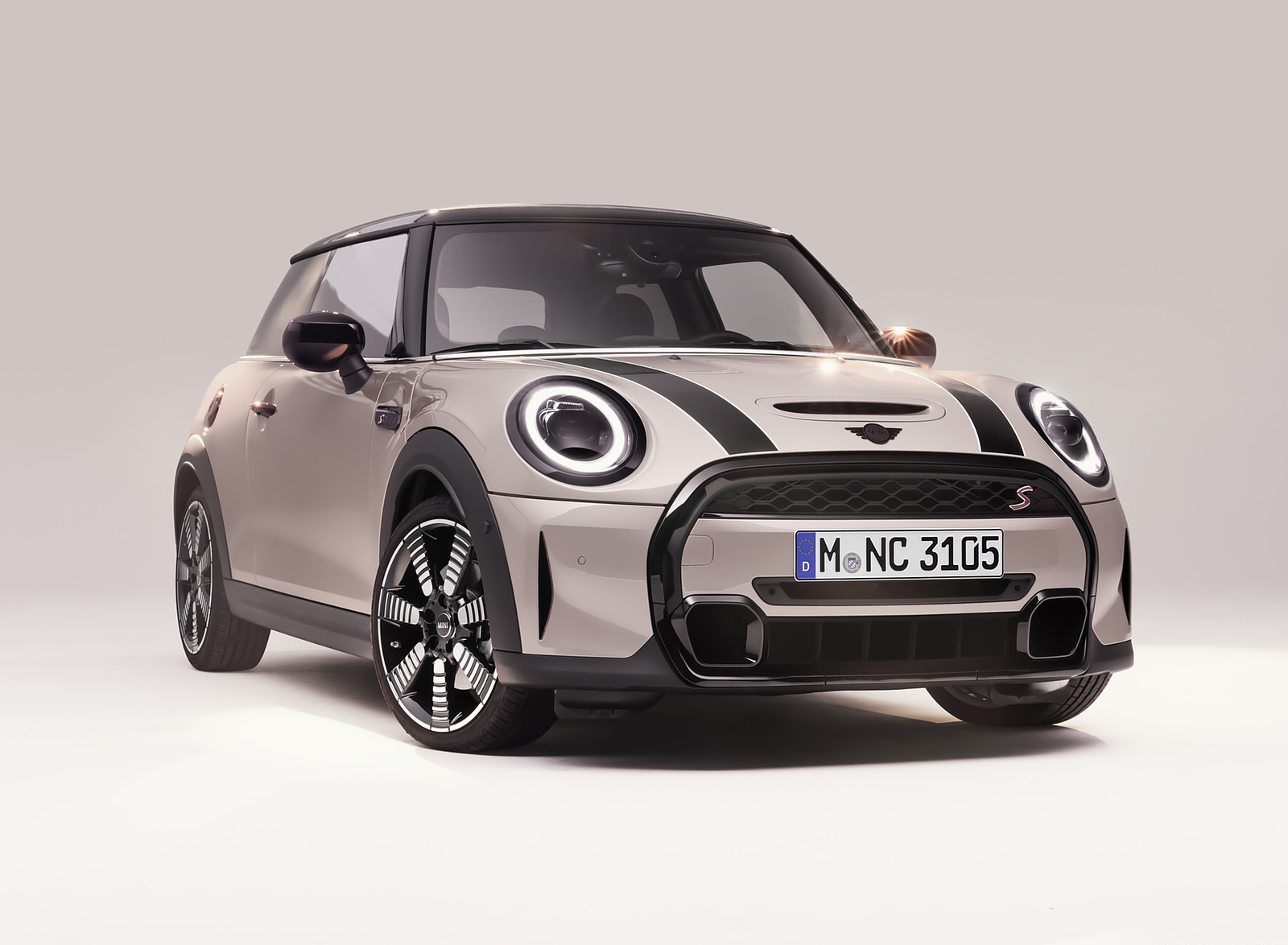 2022 MINI Cooper S Hardtop 2 Door Front Three-Quarter Wallpapers (1)
