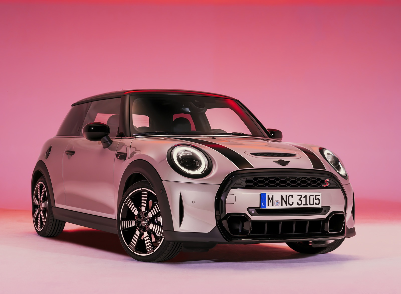 2022 MINI Cooper S Hardtop 2 Door Front Three-Quarter Wallpapers (5)