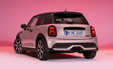 2022 MINI Cooper S Hardtop 2 Door Rear Three-Quarter Wallpapers 450x275 (6)