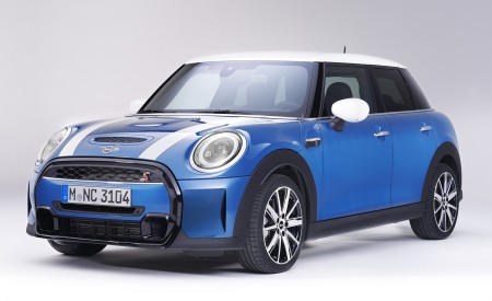 2022 MINI Cooper S Hardtop 4 Door Front Three-Quarter Wallpapers 450x275 (5)