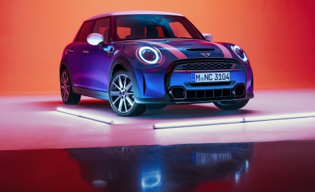 2022 MINI Cooper S Hardtop 4 Door Front Three-Quarter Wallpapers 450x275 (3)