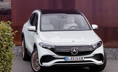 2022 Mercedes-Benz EQA EQA 250 Edition 1 (Color: Digital White) Front Wallpapers 450x275 (30)