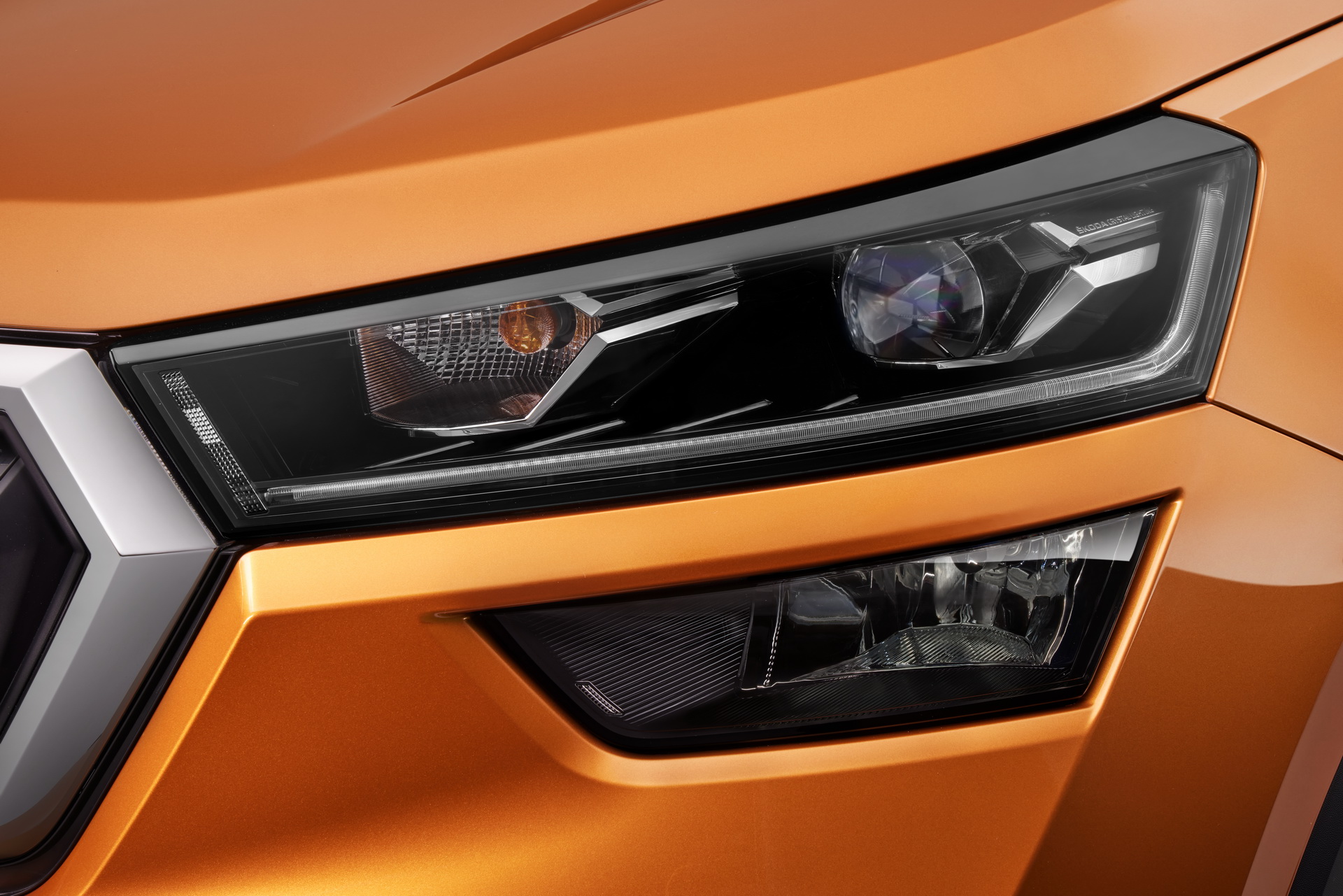 2022 Skoda Kushaq Headlight Wallpapers (14)