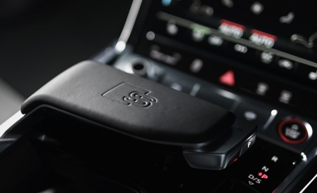 2021 Audi e-tron S Sportback (UK-Spec) Central Console Wallpapers 450x275 (103)