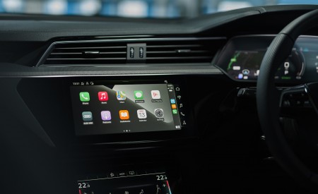 2021 Audi e-tron S Sportback (UK-Spec) Central Console Wallpapers 450x275 (97)