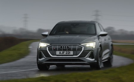 2021 Audi e-tron S Sportback (UK-Spec) Front Wallpapers 450x275 (28)