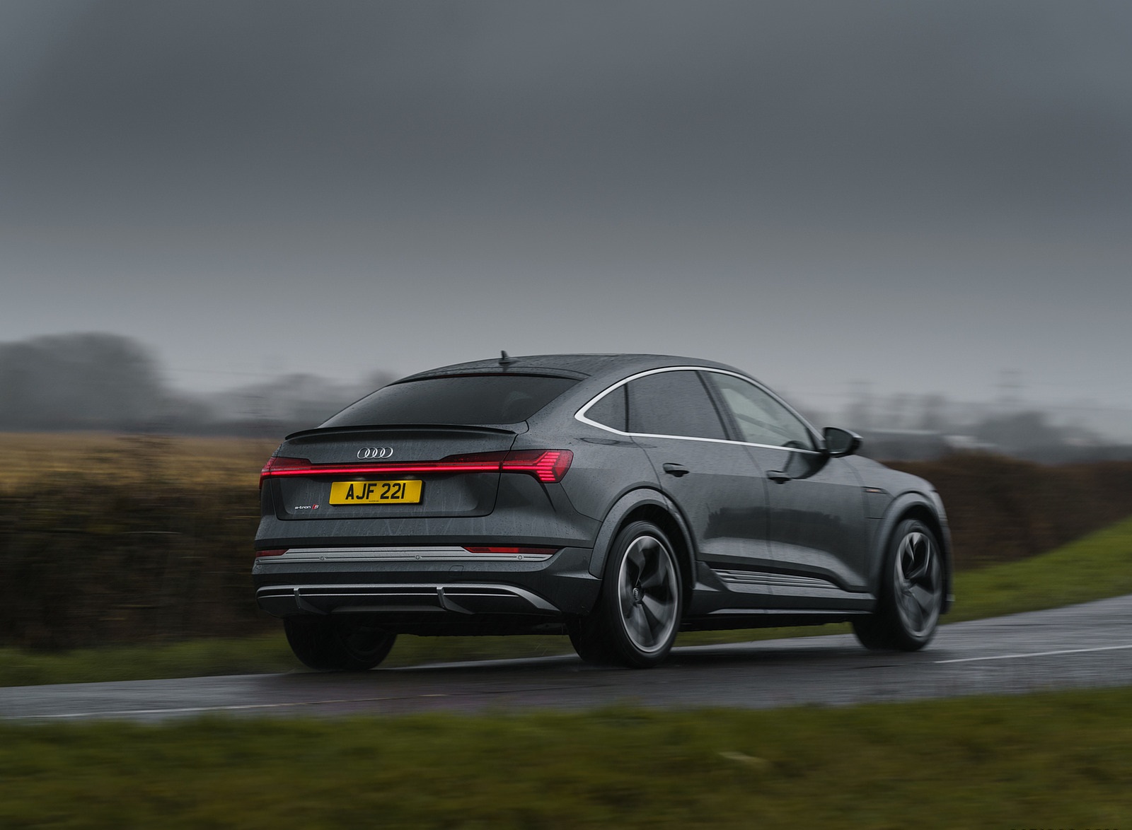 2021 Audi e-tron S Sportback (UK-Spec) Rear Three-Quarter Wallpapers #30 of 119