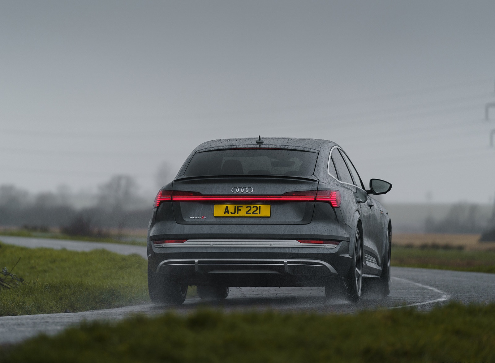 2021 Audi e-tron S Sportback (UK-Spec) Rear Wallpapers #24 of 119