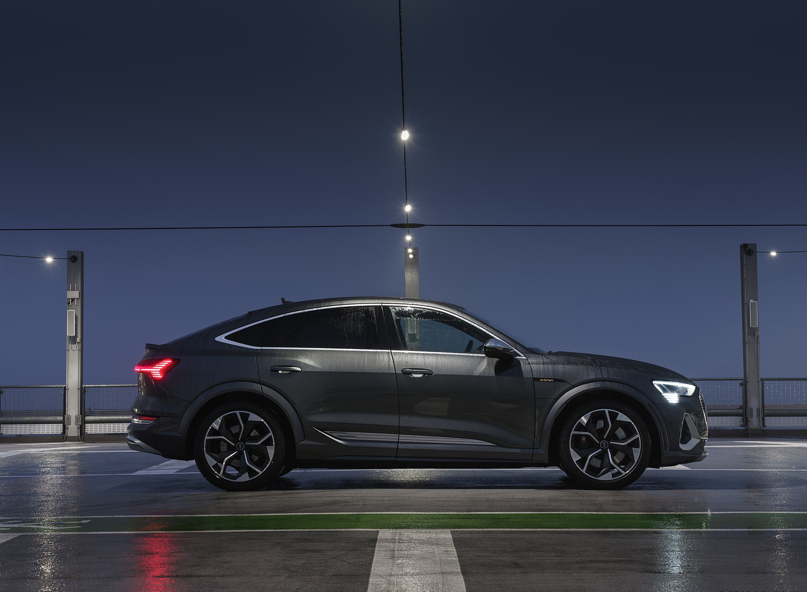 2021 Audi e-tron S Sportback (UK-Spec) Side Wallpapers #45 of 119