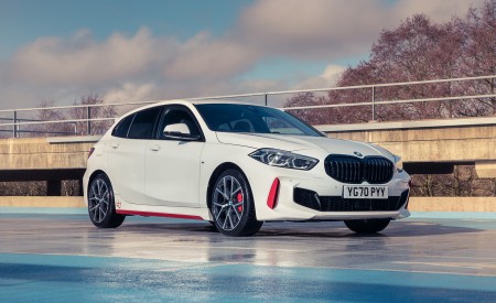 2021 BMW 128ti (UK-Spec) Front Three-Quarter Wallpapers  450x275 (16)