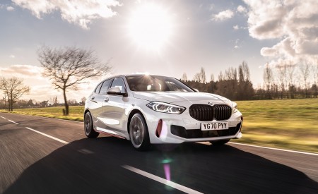 2021 BMW 128ti (UK-Spec) Front Three-Quarter Wallpapers  450x275 (6)