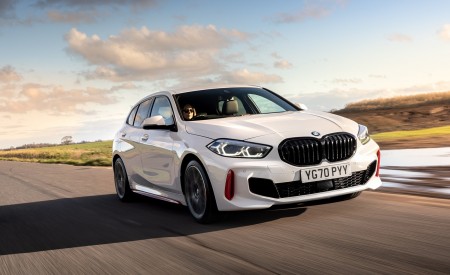 2021 BMW 128ti (UK-Spec) Front Three-Quarter Wallpapers 450x275 (8)