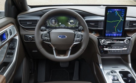 2021 Ford Explorer King Ranch Interior Wallpapers 450x275 (13)