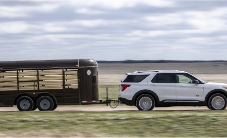 2021 Ford Explorer King Ranch Side Wallpapers  450x275 (5)
