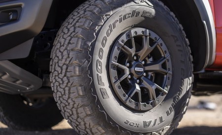 2021 Ford F-150 Raptor Wheel Wallpapers  450x275 (18)