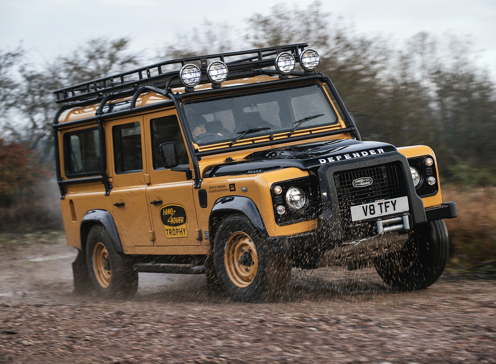 2021 Land Rover Defender Works V8 Trophy Front Wallpapers (12)