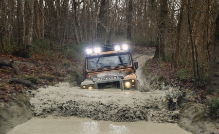 2021 Land Rover Defender Works V8 Trophy Off-Road Wallpapers  450x275 (20)