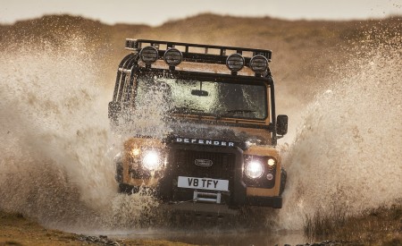 2021 Land Rover Defender Works V8 Trophy Off-Road Wallpapers  450x275 (19)