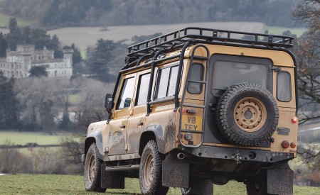 2021 Land Rover Defender Works V8 Trophy Rear Wallpapers 450x275 (14)