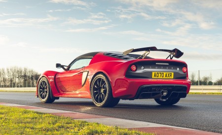 2021 Lotus Exige Sport 420 Final Edition Rear Three-Quarter Wallpapers 450x275 (20)