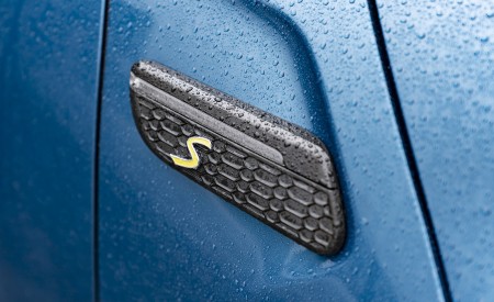 2021 MINI Cooper SE Electric Badge Wallpapers 450x275 (59)