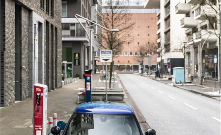 2021 MINI Cooper SE Electric Front Wallpapers  450x275 (51)