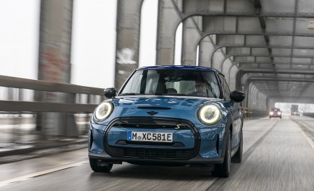 2021 MINI Cooper SE Electric Front Wallpapers  450x275 (2)