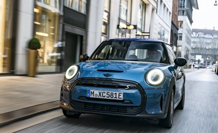 2021 MINI Cooper SE Electric Front Wallpapers 450x275 (32)