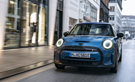 2021 MINI Cooper SE Electric Front Wallpapers 450x275 (33)