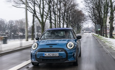 2021 MINI Cooper SE Electric Front Wallpapers 450x275 (27)