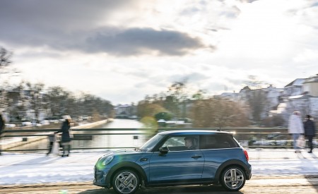 2021 MINI Cooper SE Electric Side Wallpapers  450x275 (14)