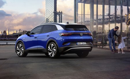 2021 Volkswagen ID.4 1ST Max Rear Three-Quarter Wallpapers 450x275 (14)