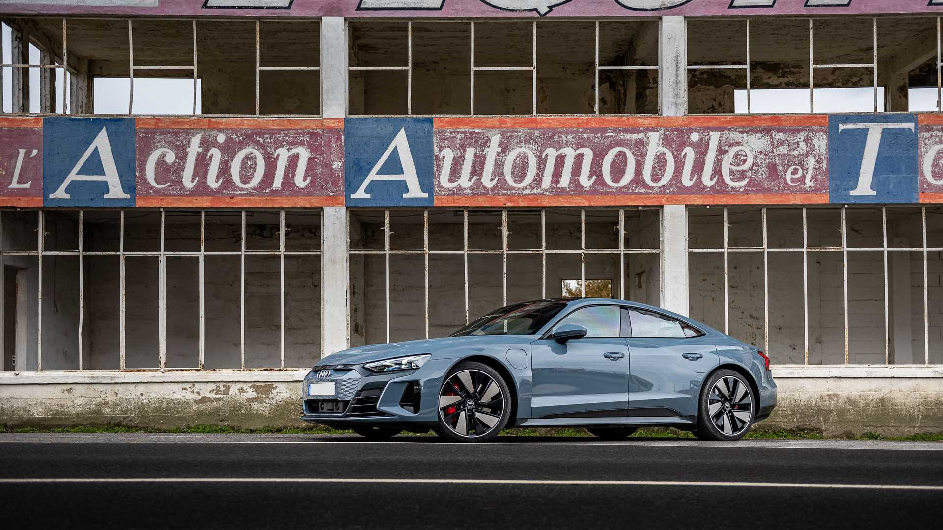 2022 Audi E-Tron GT Quattro (Color: Kemora Gray Metallic) Front Three-Quarter Wallpapers (10)