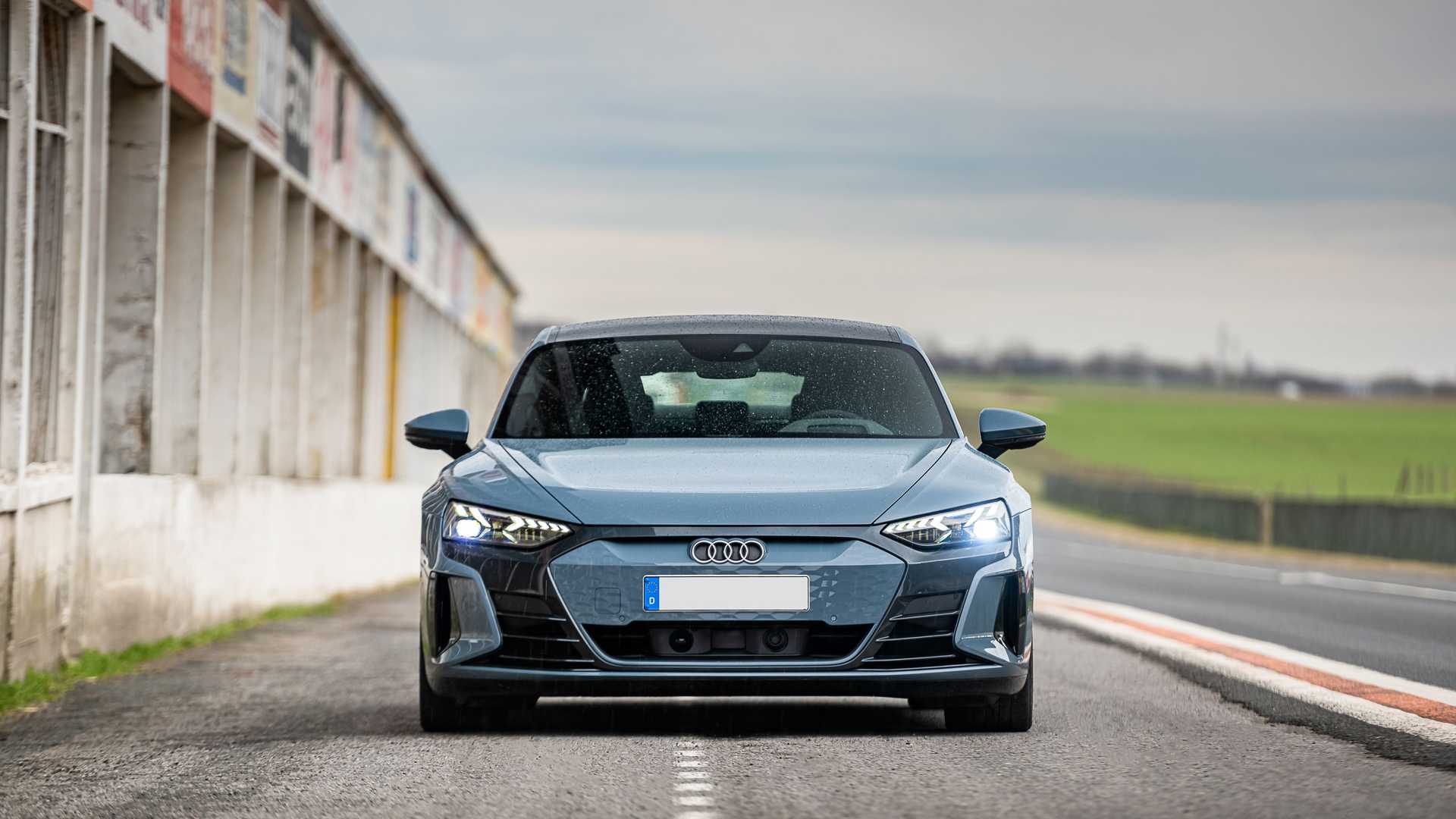 2022 Audi E-Tron GT Quattro (Color: Kemora Gray Metallic) Front Wallpapers (5)