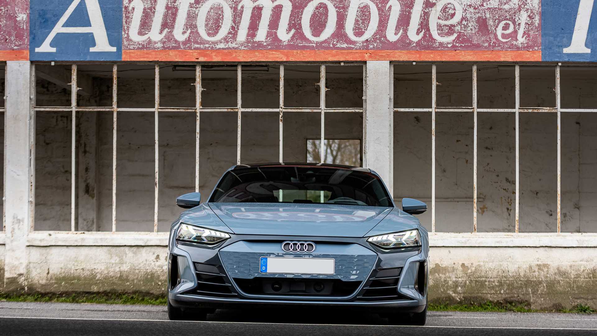 2022 Audi E-Tron GT Quattro (Color: Kemora Gray Metallic) Front Wallpapers (12)