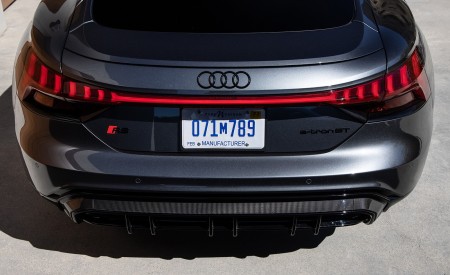 2022 Audi RS e-tron GT Detail Wallpapers  450x275 (44)