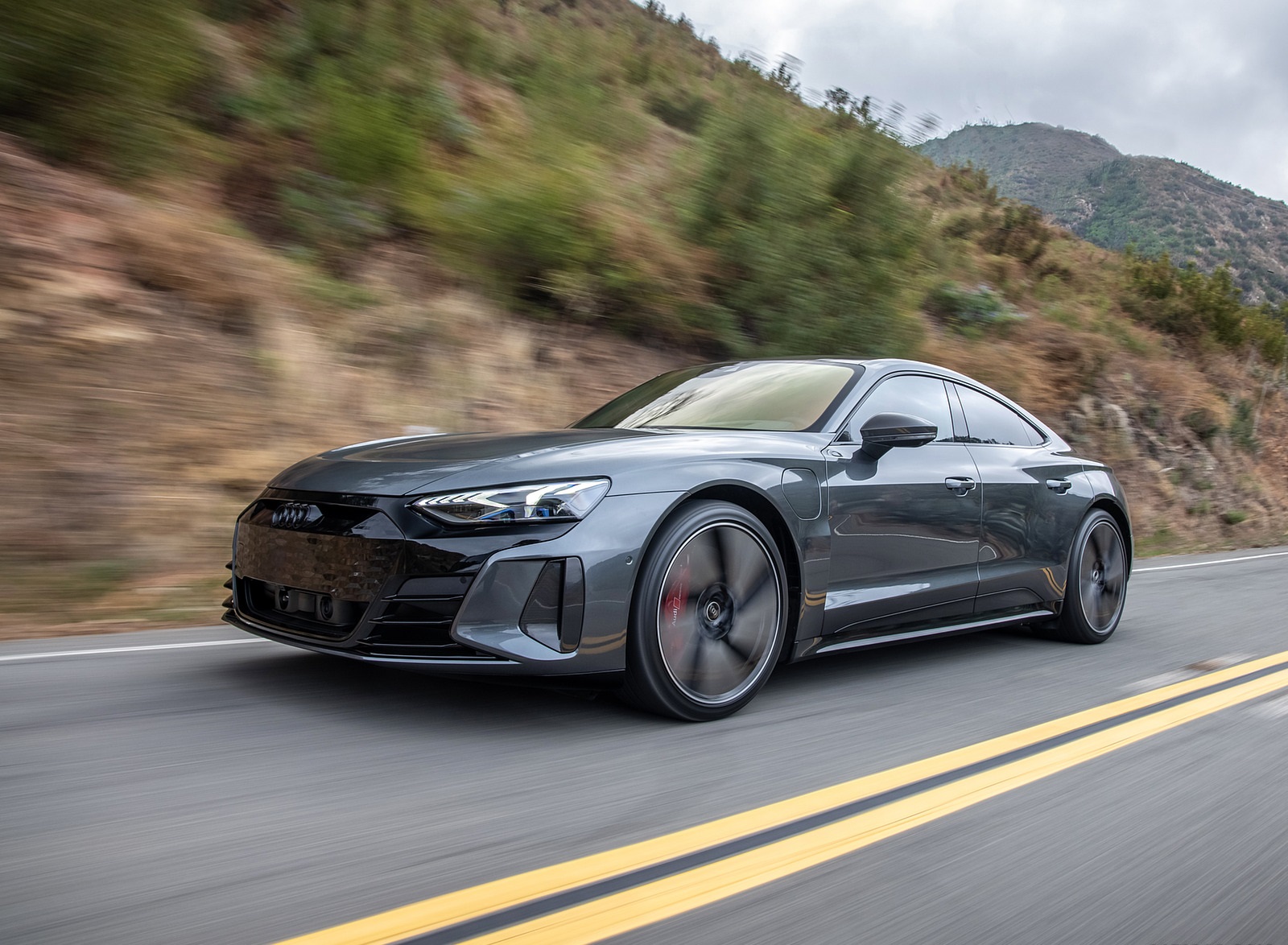 2022 Audi RS e-tron GT Front Three-Quarter Wallpapers  #9 of 174