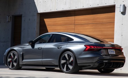2022 Audi RS e-tron GT Rear Three-Quarter Wallpapers 450x275 (35)