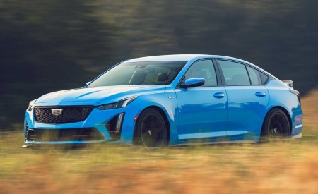 2022 Cadillac CT5-V Blackwing (Color: Electric Blue) Front Three-Quarter Wallpapers 450x275 (10)