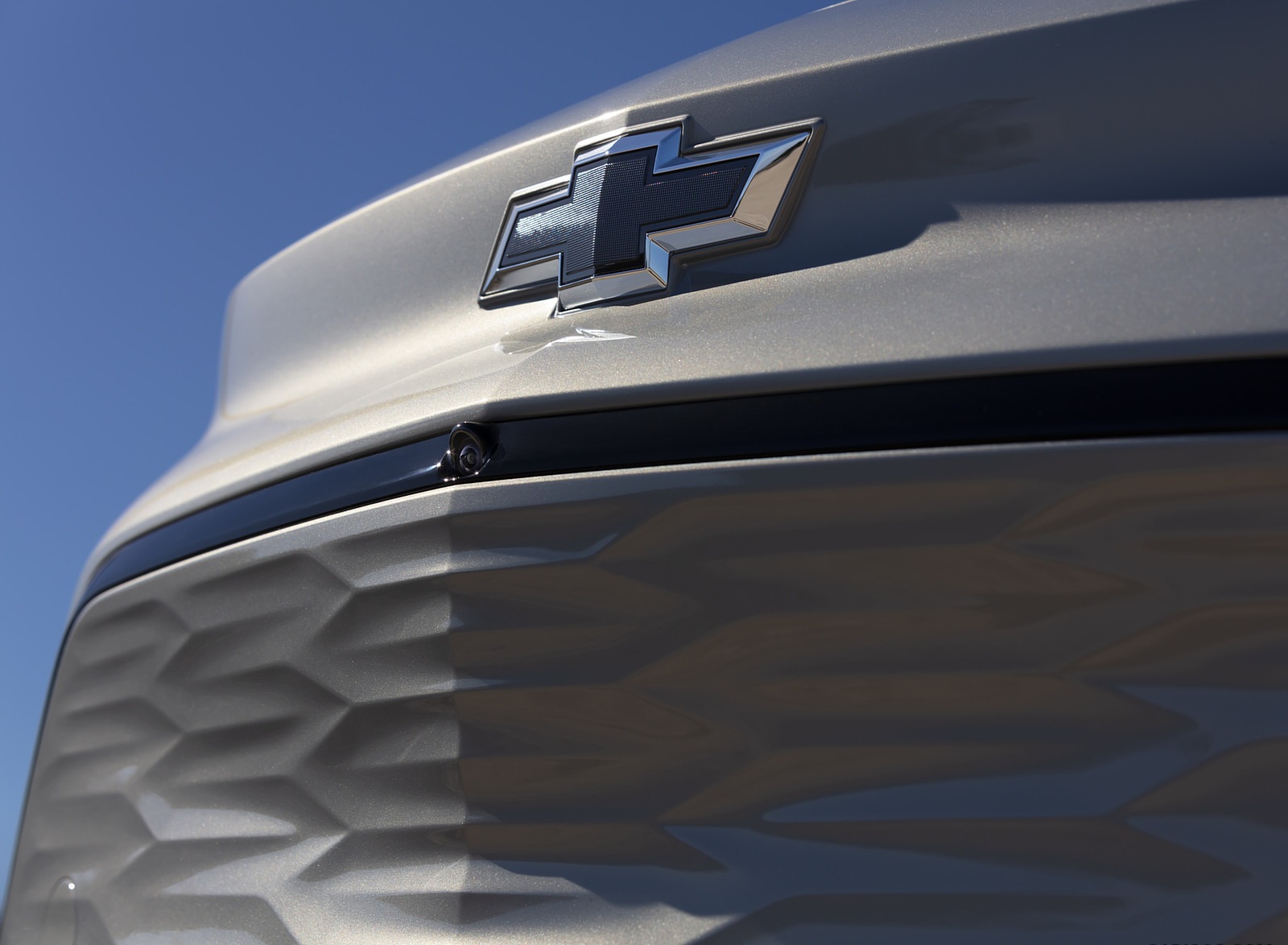 2022 Chevrolet Bolt EUV Badge Wallpapers (14)