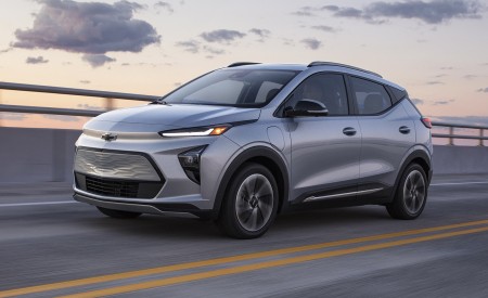 2022 Chevrolet Bolt EUV Front Three-Quarter Wallpapers  450x275 (2)