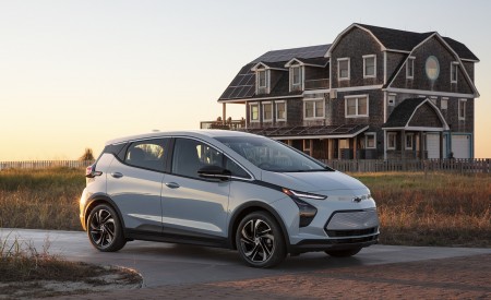 2022 Chevrolet Bolt EV Front Three-Quarter Wallpapers 450x275 (8)