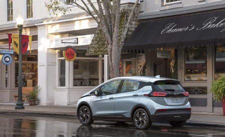 2022 Chevrolet Bolt EV Rear Three-Quarter Wallpapers 450x275 (12)