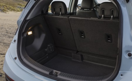 2022 Chevrolet Bolt EV Trunk Wallpapers  450x275 (18)