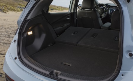 2022 Chevrolet Bolt EV Trunk Wallpapers 450x275 (19)